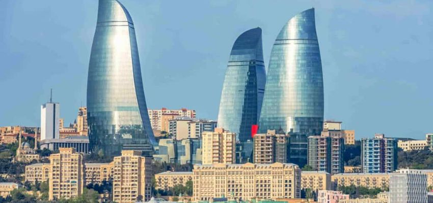 Bakü Gezi Rehberi: Alev Kuleleri ve Hazar’ın Modern Yüzü