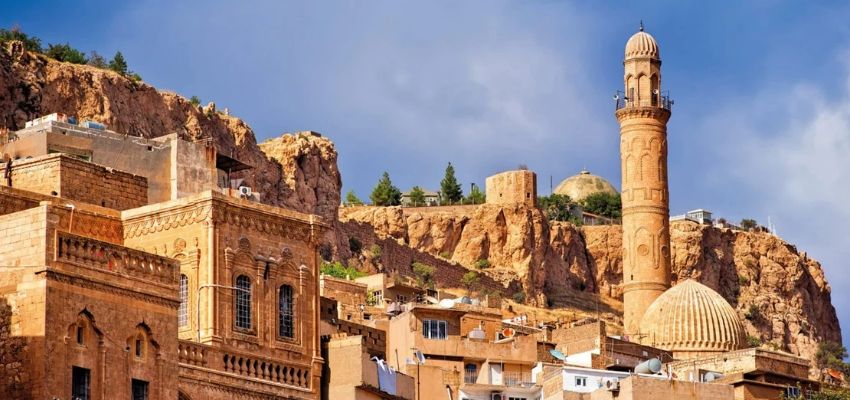 Mardin Gezi Rehberi: Taşın ve Tarihin İçinde Bir Yolculuk
