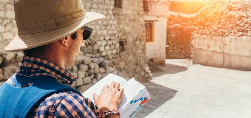 Turizm Rehberi Nasıl Olunur? Seyahat Sektöründe Kariyer Adımları