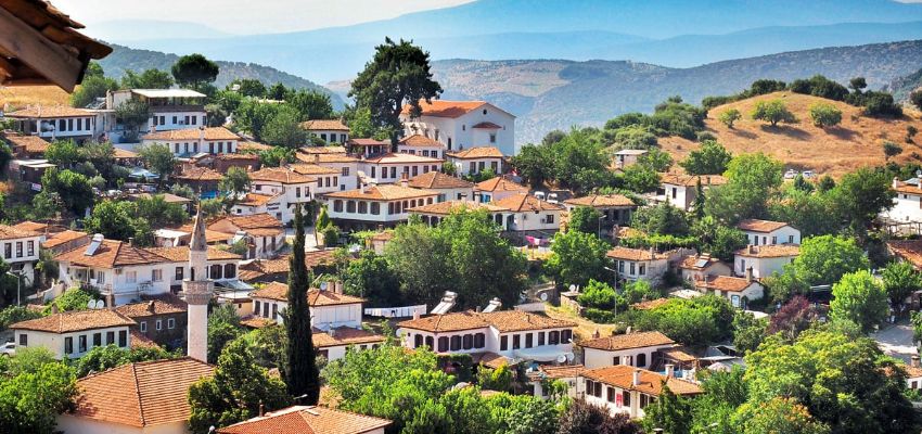 Türkiye’nin Gizli Kalmış Köyleri: Huzur Arayanlara Özel Keşif Rotaları