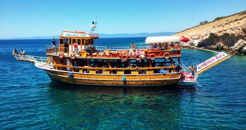 Ayvalık Cunda Şeytan Sofrası ve Yüzme Molalı Tekne Turu / Günübirlik