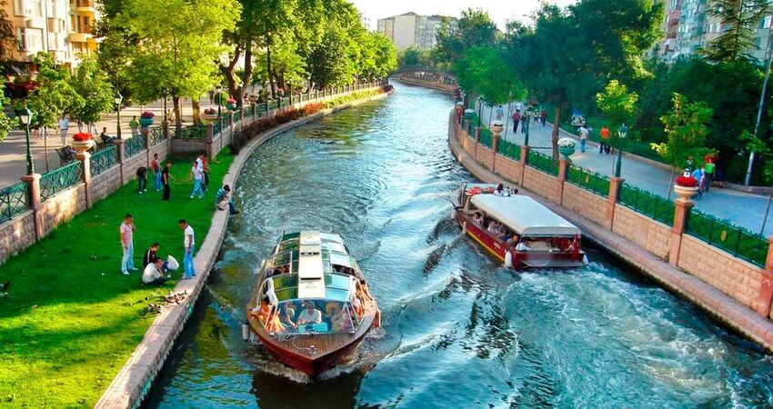 Eskişehir Masal Şatosu ve Odunpazarı Turu / Günübirlik